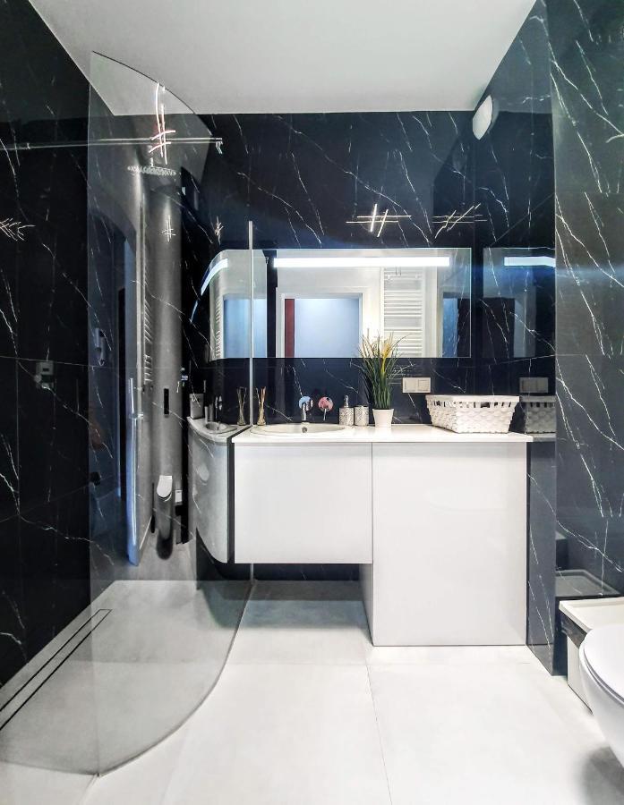 Comfy Apartments - Nowa Motlawa กดัญสก์ ภายนอก รูปภาพ